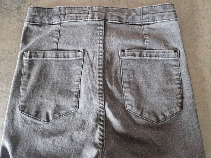 Jeans stretch - T.36 / 14 ans - TB état - photo numéro 3