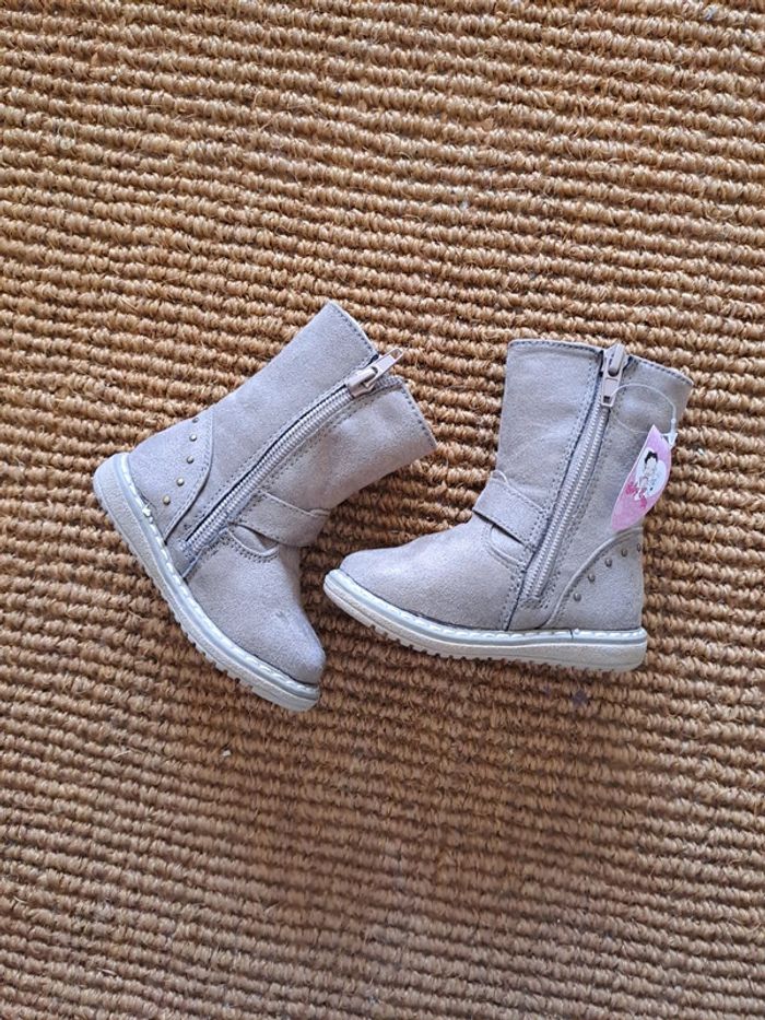 Bottes fille Betty Boop neuves 20 taupe marron - photo numéro 2