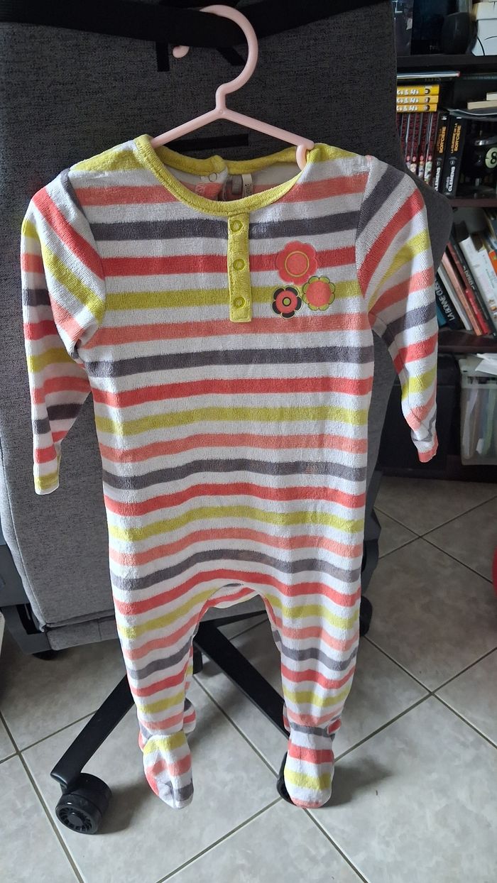 Pyjama 12 mois - photo numéro 2