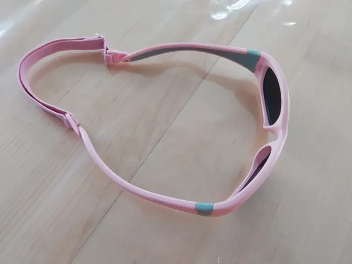 Lunettes de soleil bébé fille roses - photo numéro 4