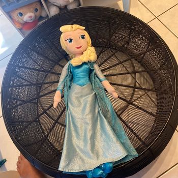 Poupée reine des neiges grand format en tissu