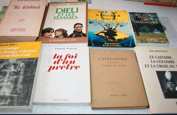 lot  8  livres