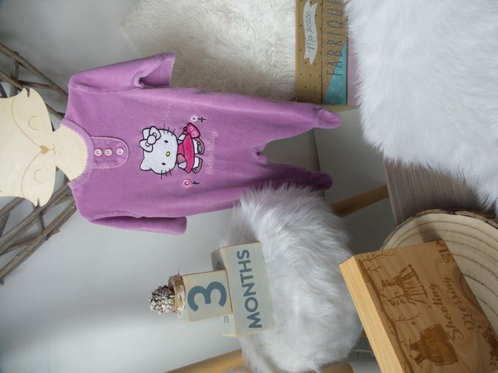Jolie pyjama velour Hello Kitty violet lila bébé fille 3 mois - photo numéro 1