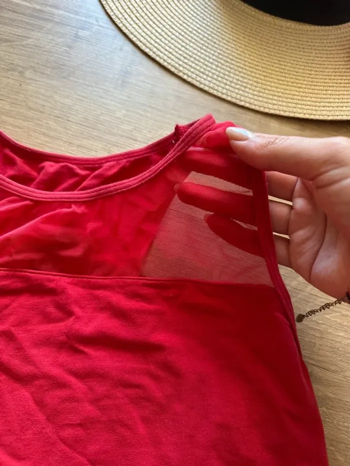 Brassière Tommy Hilfiger rouge taille 36 - photo numéro 2
