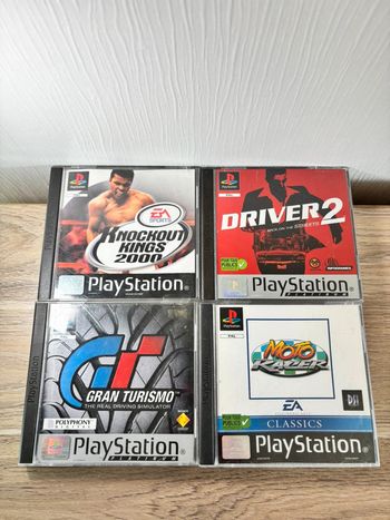 Lot de 4 jeux ps1 Sony , driver 2 moto racer gran turismo knockout kings