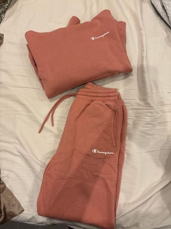 Ensemble de survêtement