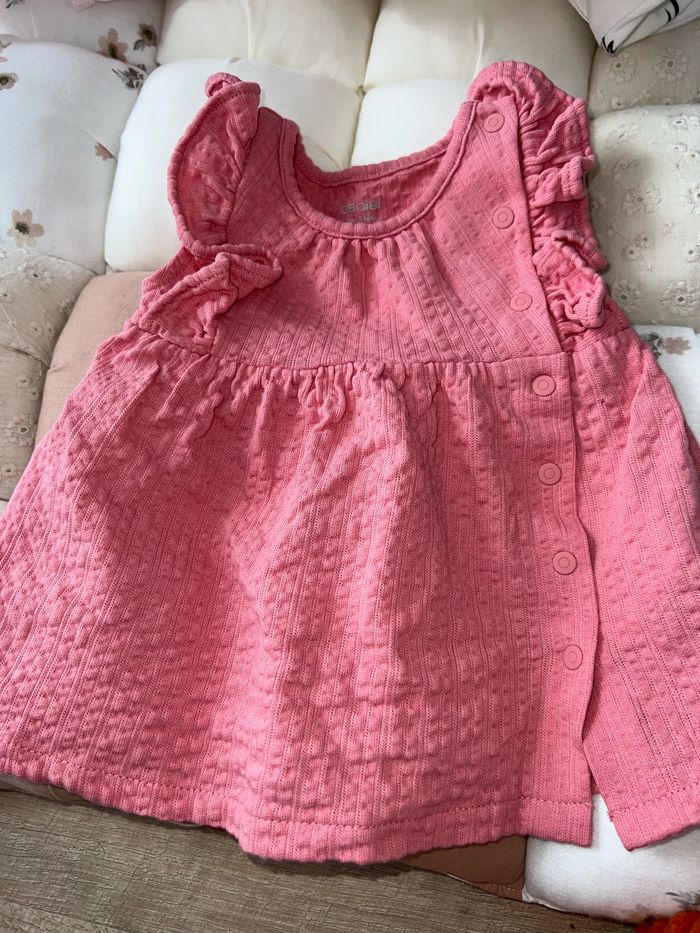 Petite robe vieux rose bébé taille 1 mois