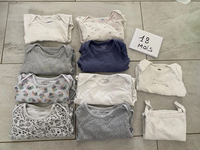 Lot de 10 bodies ML et MC 18 mois - photo numéro 2
