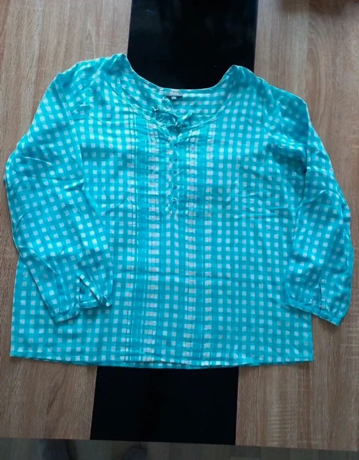 Chemise femme T.50 - photo numéro 2
