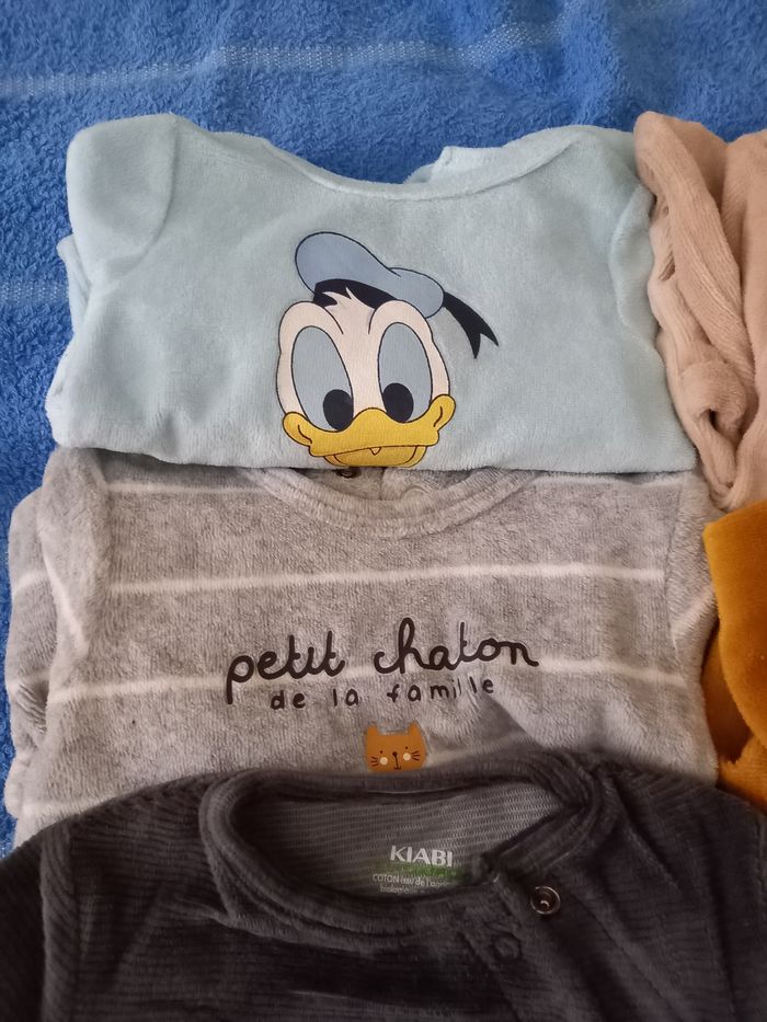 Pyjama 1 mois - photo numéro 3