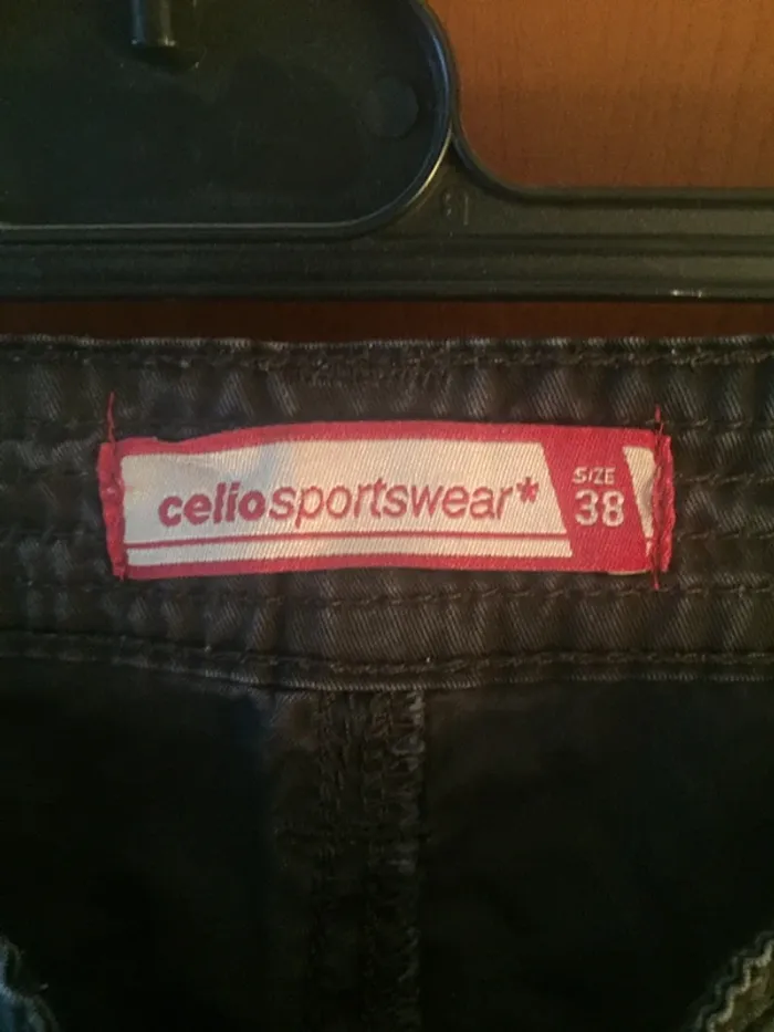 Pantacourt Noir Celio Sportswear taille 38 - photo numéro 2