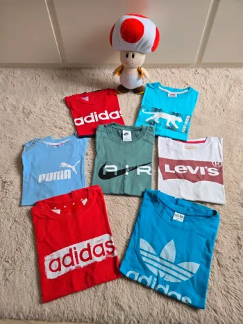 Lot de 7 t-shirts de marque 9/10 ans