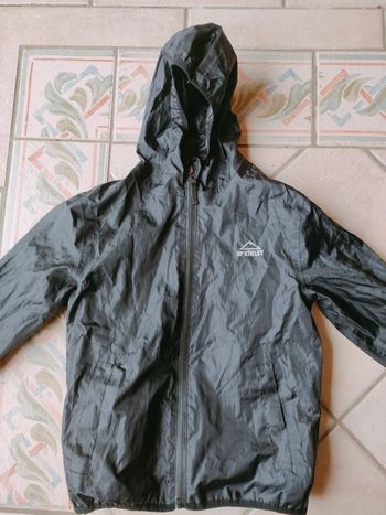 Veste imperméable enfant taille 8 ans McKinley 