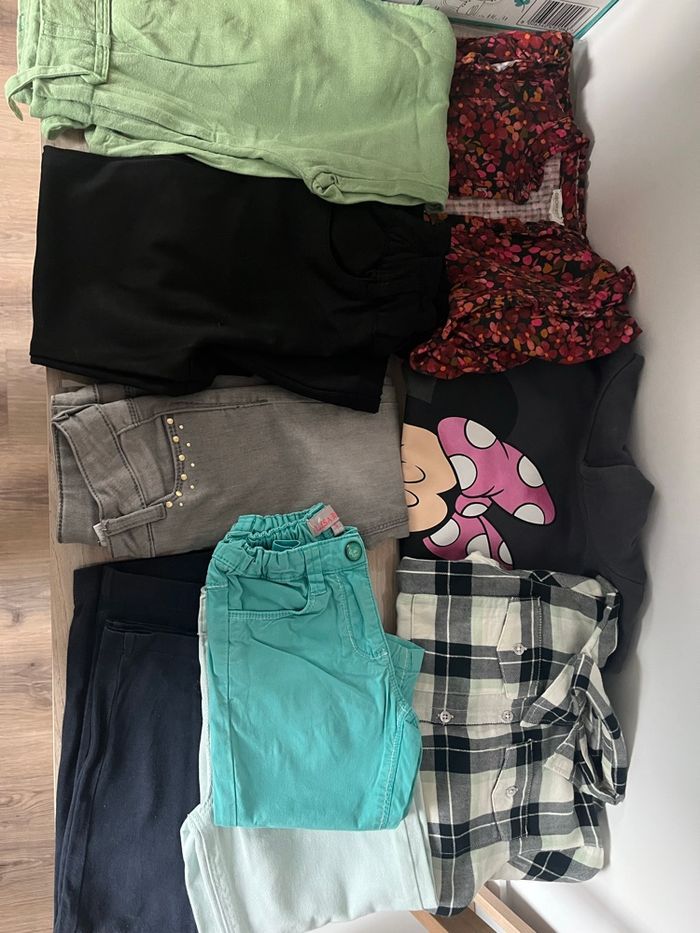 Lot vêtements fille 5 ans - photo numéro 2