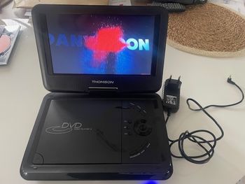 Lecteur DVD portable Thomson THP369B,