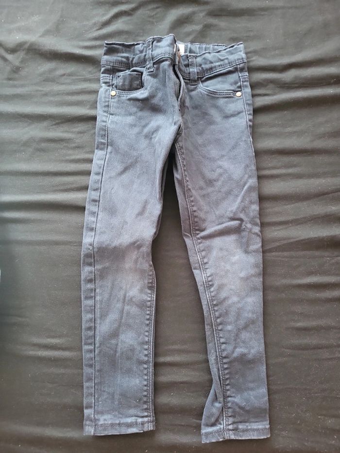 3 pantalons 4 ans - photo numéro 3