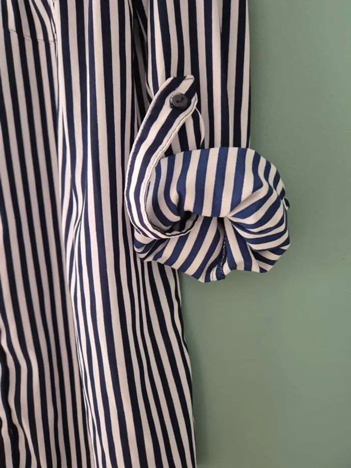 Chemise bleu marine et blanc a rayures pimkie taille 38 - photo numéro 2