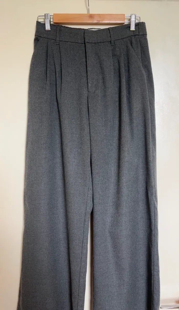 Pantalon T38 Hollister 🩶 - photo numéro 4