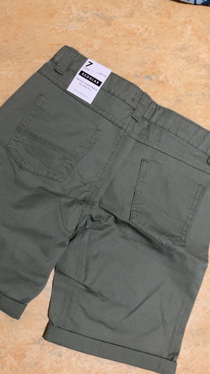 Short 7 ans neuf - photo numéro 3