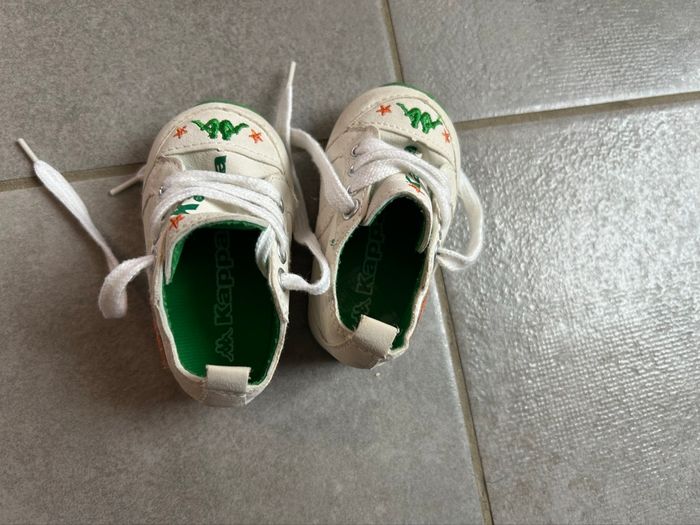 Baskets Kappa Taille 19 - photo numéro 4