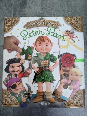 Coffret livre et puzzles " Peter Pan " Collection Contes et Jeux