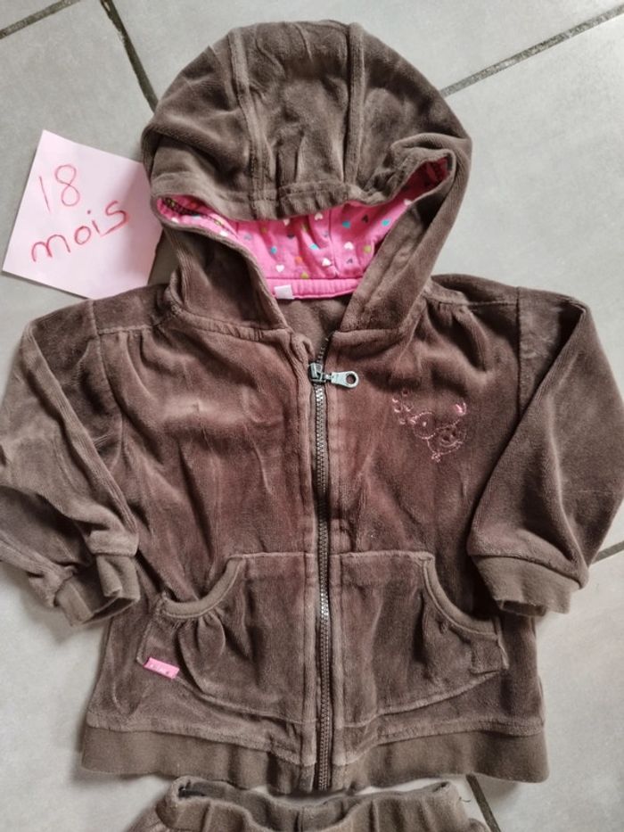 Survêtement marron 18 mois - photo numéro 2