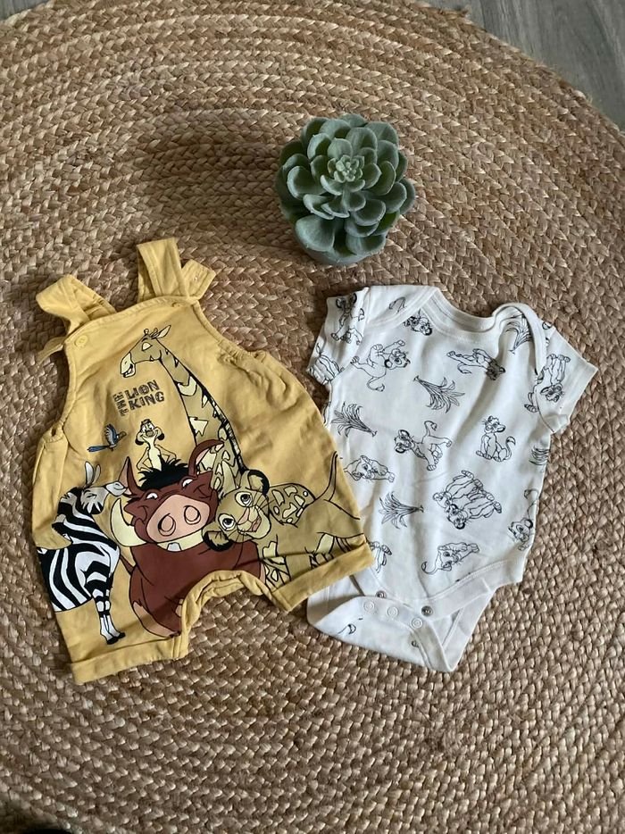 Ensemble roi lion simaba disney primark 3/6 mois