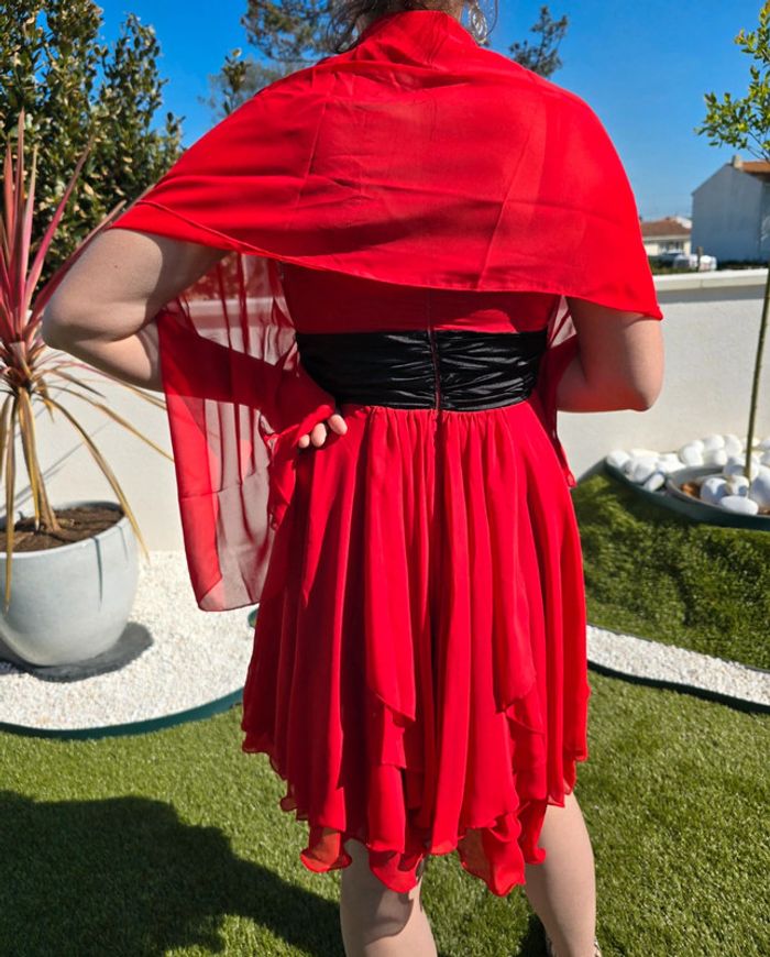 Robe cérémonie rouge - photo numéro 6