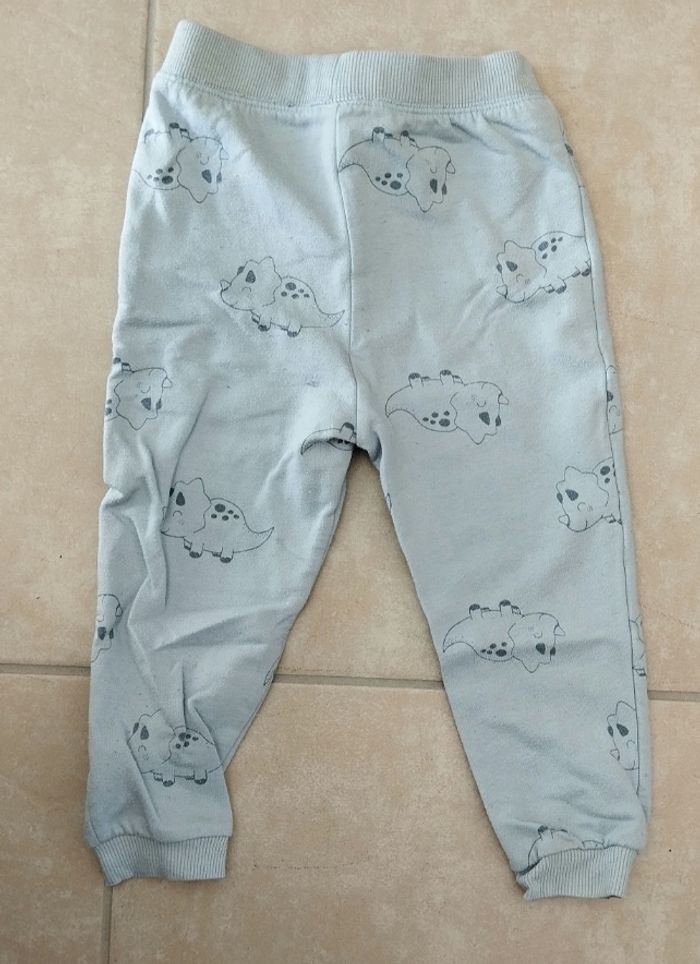 Lot de 2 pantalons /  joggings 36 mois - photo numéro 2