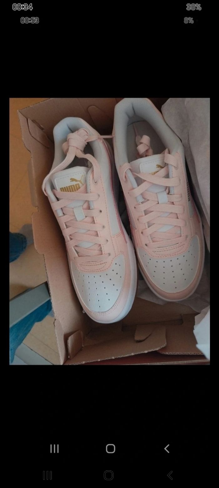Baskets neuves dans sa boîte Puma rose caven pointure 38 - photo numéro 2
