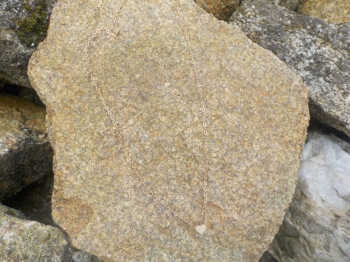 Collier fine chainette dorée avec coeur - photo numéro 1