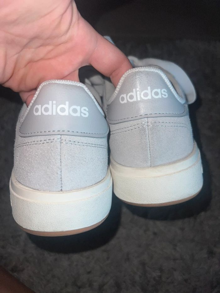 Adidas grise - photo numéro 4