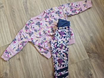 Ensemble sport tao 4 ans