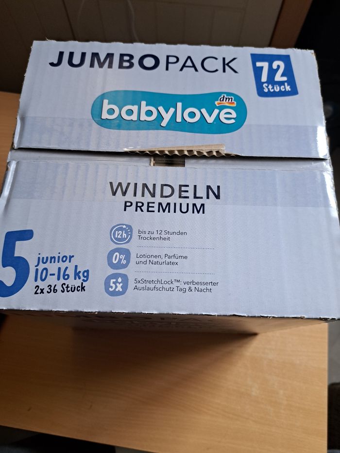 72 Couches babylove taille 5 - photo numéro 2