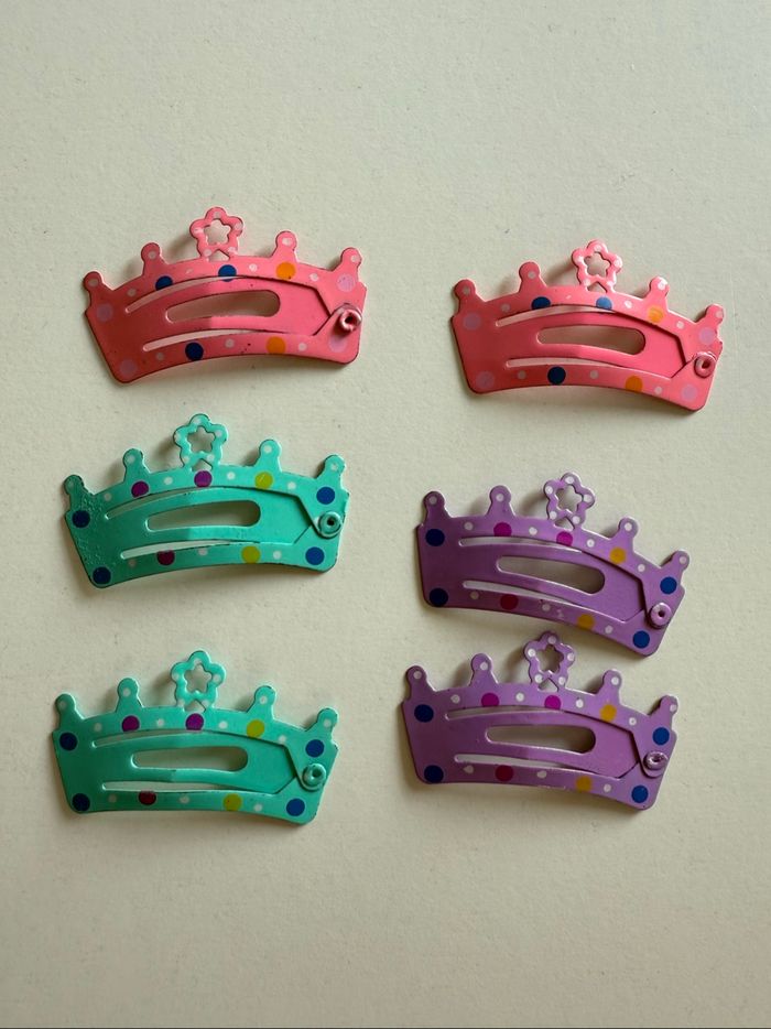 Lot 6 barrettes couronne