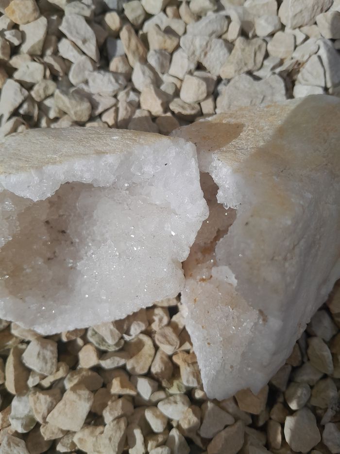 Géode de quartz entière - photo numéro 4