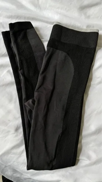 Legging sport gris Stradivarius