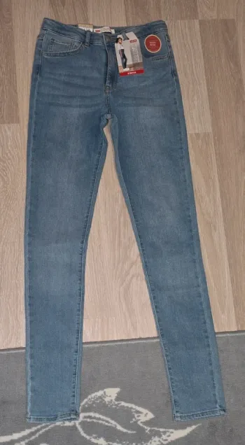 Jean Super Skinny, Levi's, 14 ans. Neuf