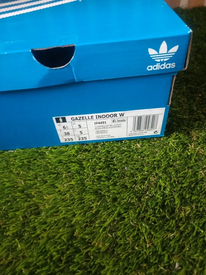 Basket adidas gazelle indoor light blue floral neuve T38 - photo numéro 2