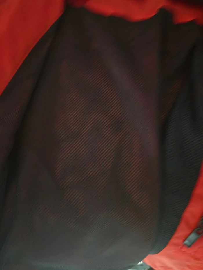 Blouson Ferrari 5ans - photo numéro 4