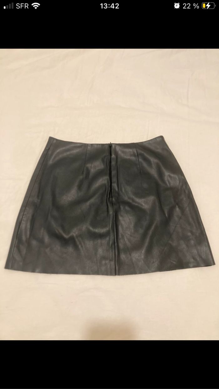 Jupe effet cuir - photo numéro 3