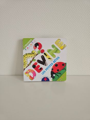 Livre " Devine les petites bêtes "