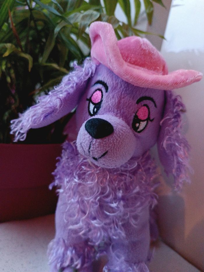 Peluche plush caniche violet purple chien dog chapeau rose pink cap cowboy western forest - photo numéro 2