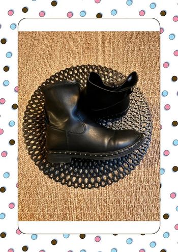 Bottines noir petit clous Zara