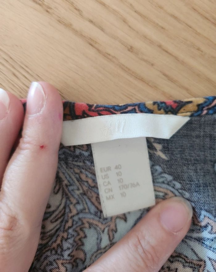 combi short à motifs multicolore excellent état Taille 40 H&M  viscose - photo numéro 4