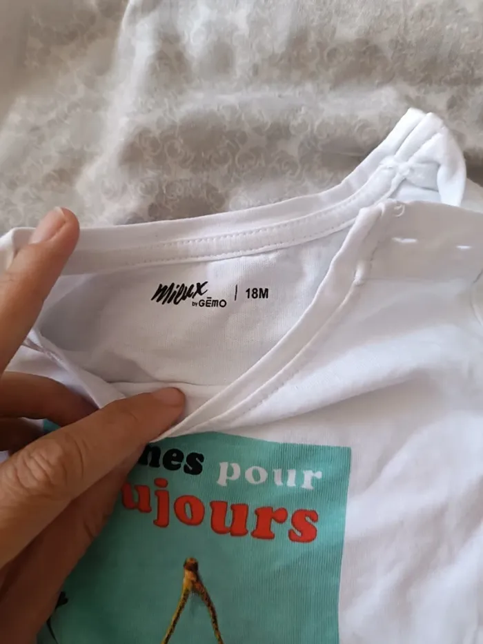 Tee-shirt 18 mois - photo numéro 2