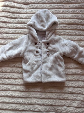 Manteau blanc 9 mois