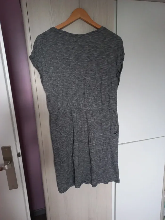 Robe courte - photo numéro 2