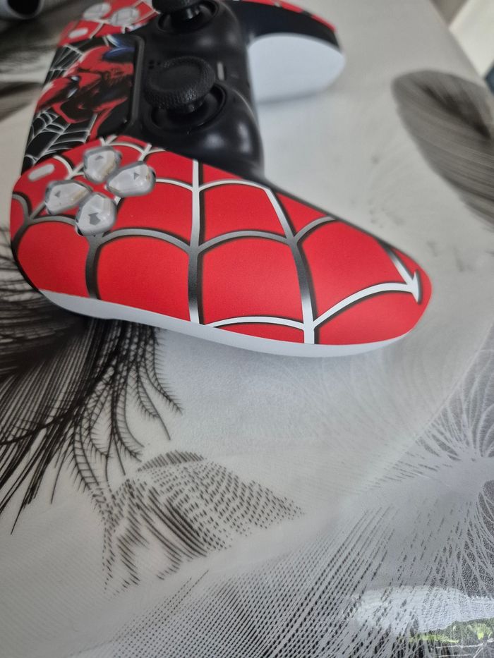 Manette ps5 v2 original custom  spiderman - photo numéro 2