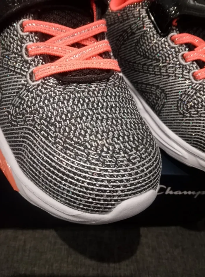 Chaussures baskets neuves -  Fille - 33 - Champion - photo numéro 5